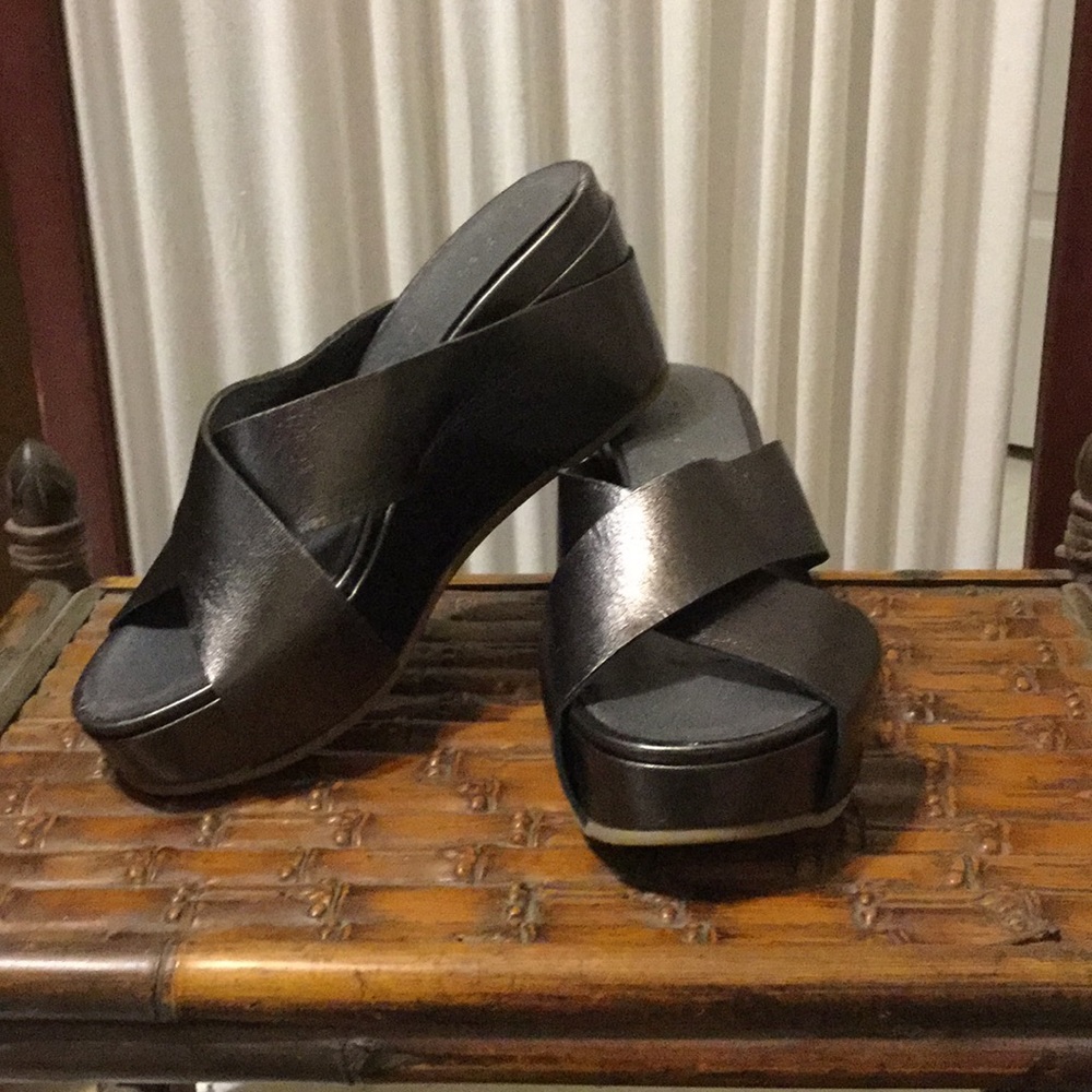 PETRA DIELER Women’s wedged sandals